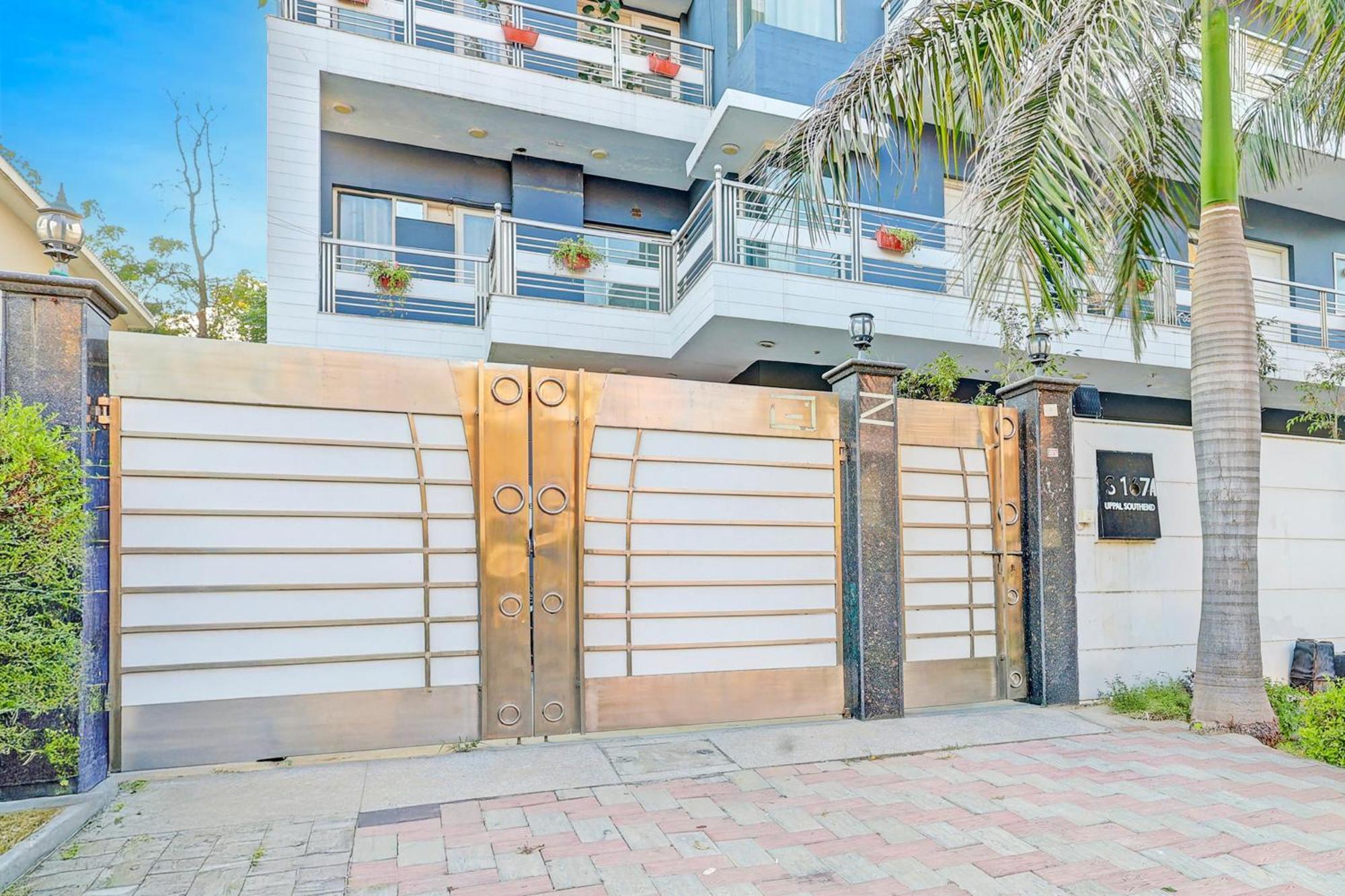 Отель Townhouse Sector 49 Sohna Road Гургаон Экстерьер фото